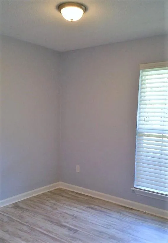 2494 Etiwan Ave — Photo 4
