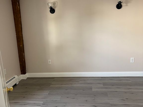 4th image of 23 Coral Street