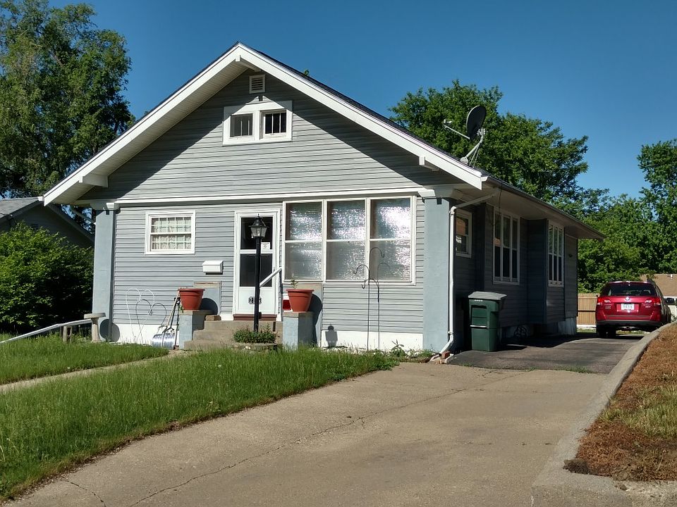 1st image of 2115 S Nicollet St