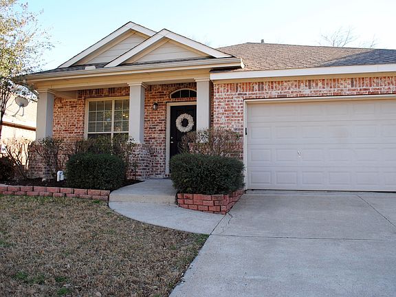 3rd image of 6909 Willow Crest Dr