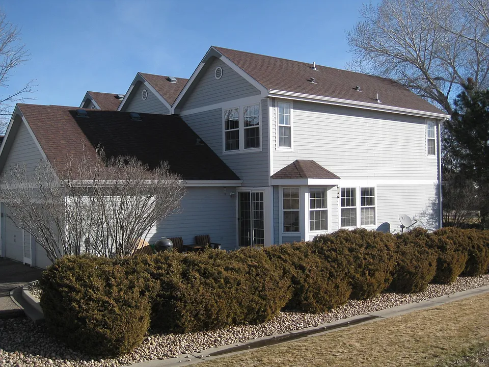 1115 W Swallow Rd #16