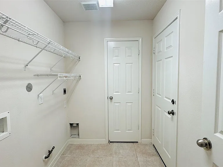 20023 Castlegreen Dr — Photo 21