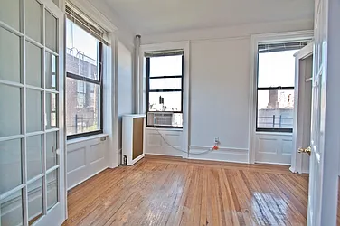 Rented by ROOM Real Estate