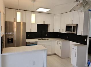 10350 SW 220th St, Miami, FL 33190