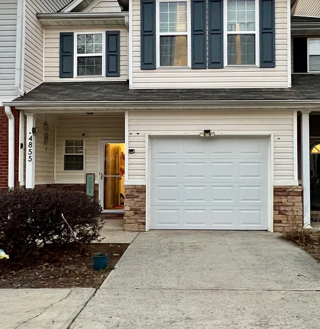 4855 Beacon Ridge Ln — Photo 1