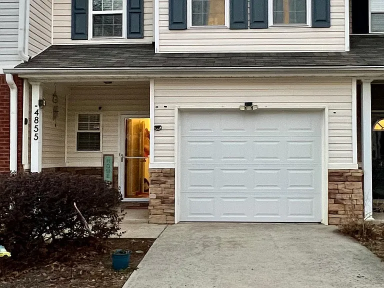 4855 Beacon Ridge Ln — Photo 1