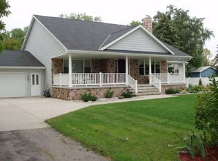 4268 Nicolet Dr, Green Bay, WI 54311