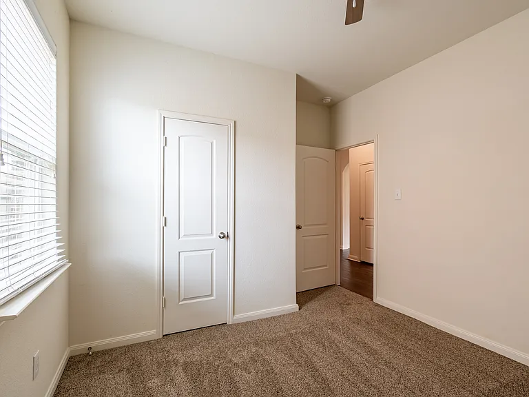 1911 Hot Springs Way — Photo 21