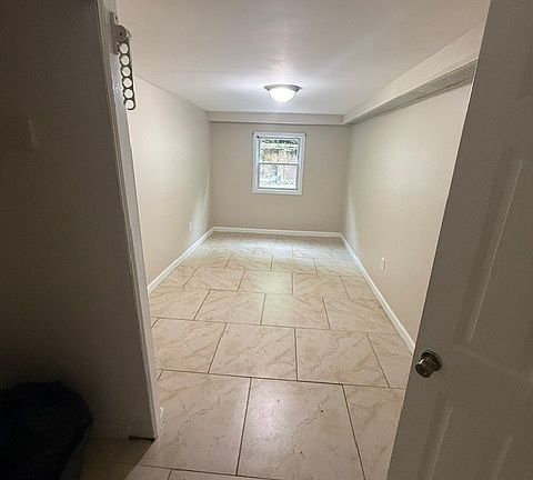 3rd image of 185-20 Dunlop Ave #1