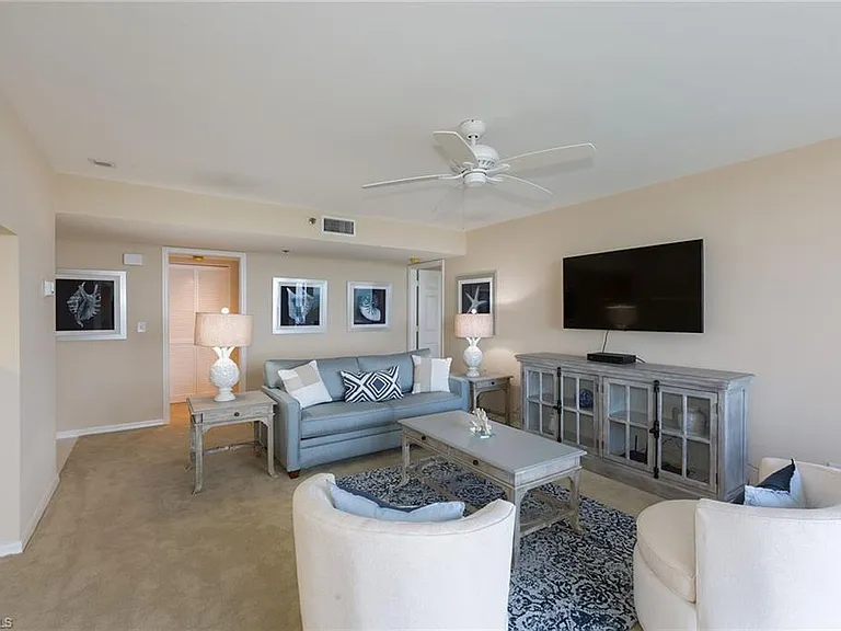 5550 Heron Point Dr #802 — Photo 2