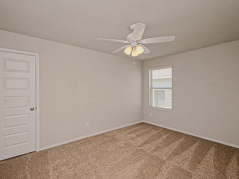 5602 Daniel Way — Photo 15