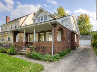 3022 Kensington Rd, Cleveland Heights, OH 44118