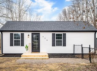 436 Della Rd, Columbus, IN 47203