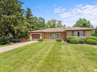 1105 35th Avenue Ct, East Moline, IL 61244