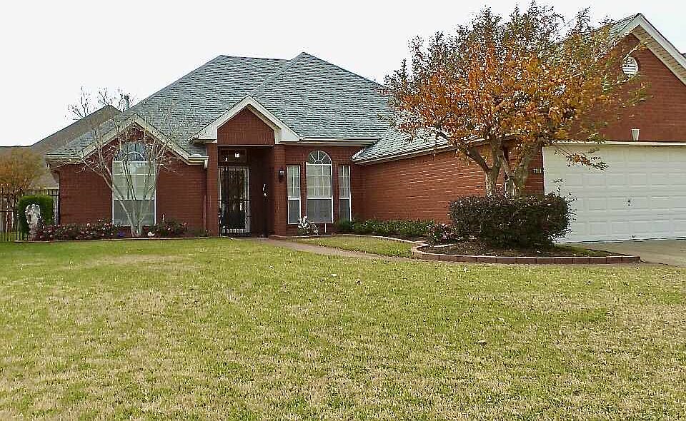 1st image of 7911 Golfhill Dr