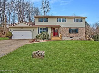 102 Echo Dr, Clarks Summit, PA 18411