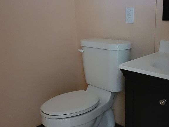 3rd image of 4025 Steinmetz Dr