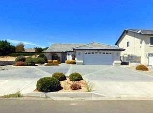 27270 Outrigger Ln, Helendale, CA 92342
