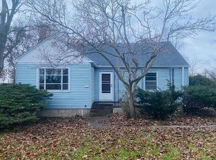 2126 N Emmertsen Rd, Racine, WI 53406