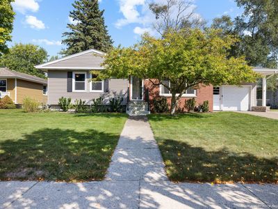 1808 Sheldon Rd, Grand Haven, MI, 49417