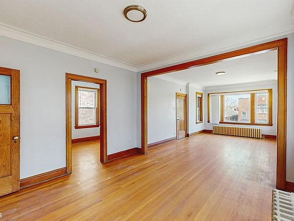 5th image of 6632 S Maplewood Ave #2
