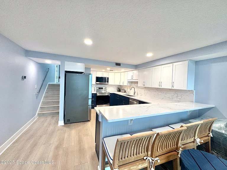 5050 Ocean Beach Blvd #301 — Photo 11