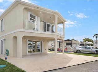 530 Nettles Blvd, Jensen Beach, FL 34957