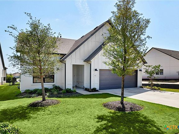 3rd image of 612 Hallwood Dr