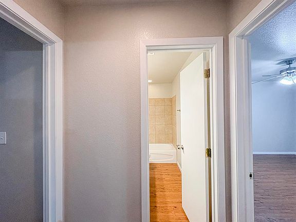 4th image of 255 E 5th Ave