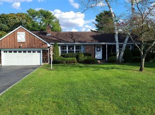 131 Avery Ave, Patchogue, NY 11772