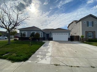 1075 Montelena Ave, Livingston, CA