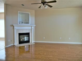3747 Essen Loop, College Station, TX 77845