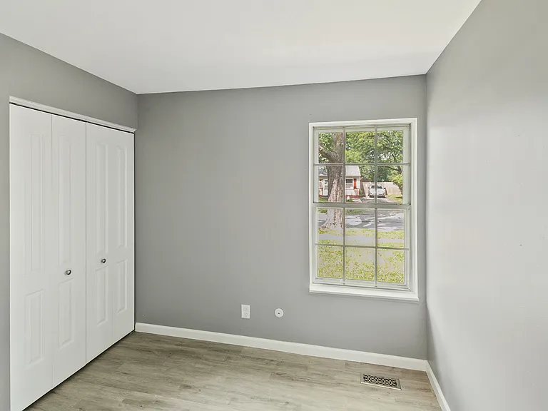 16 Galewood Dr — Photo 6