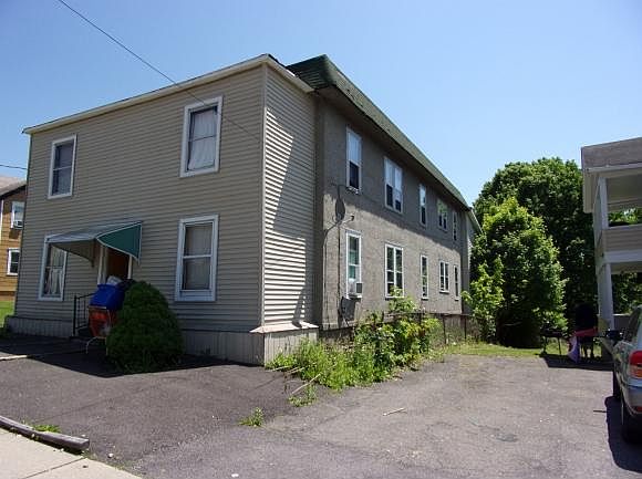 2nd image of 17 Cypress St