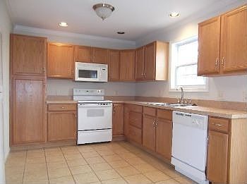 3rd image of 36 Clemens Dr