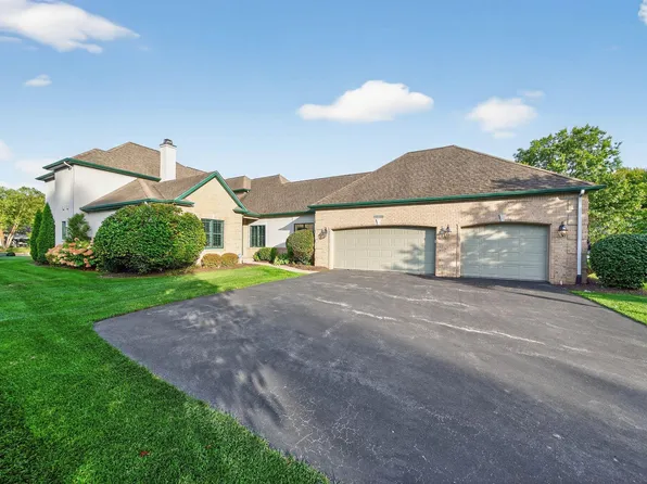 1432 S Lake George Dr, Mishawaka, IN 46545