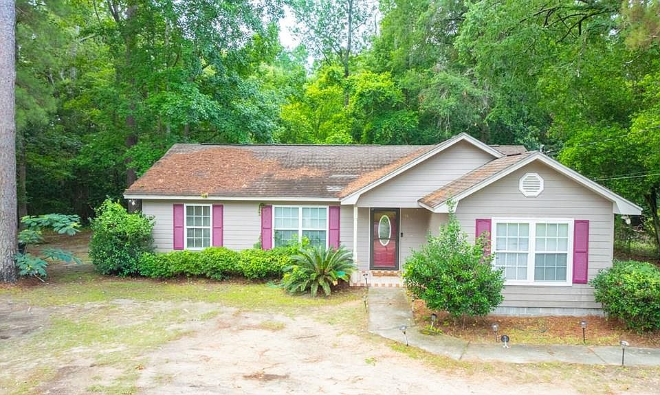 1st image of 148 Persimmon St