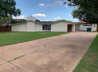 109 Fairway Dr, Olney, TX 76374