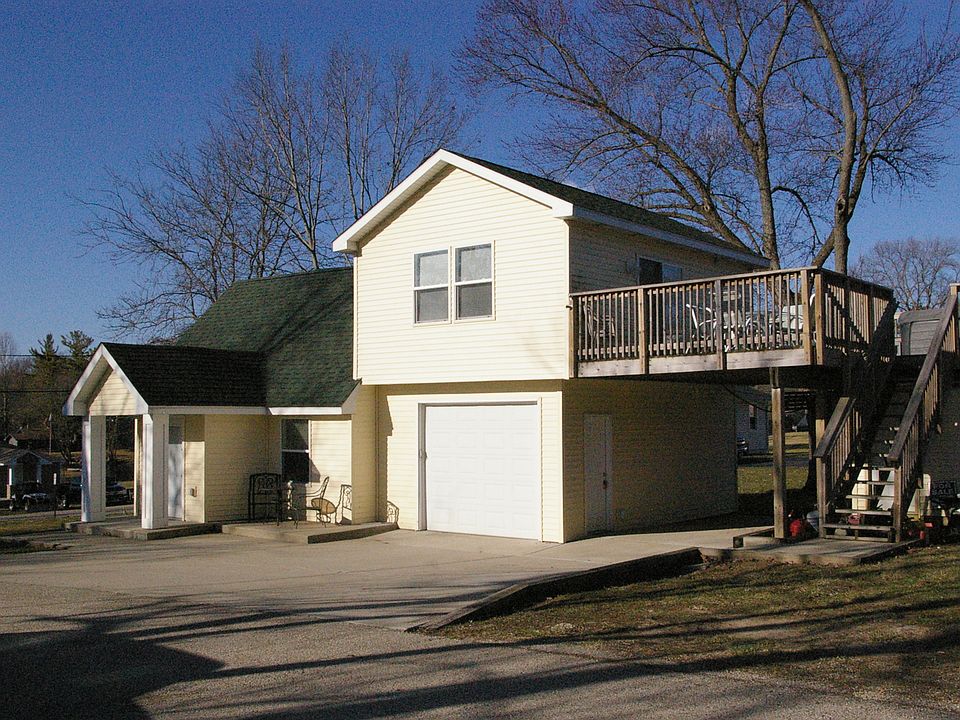 1st image of 26290 W Forest Ct