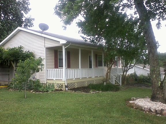 3rd image of 1412 Blue Forest Ln