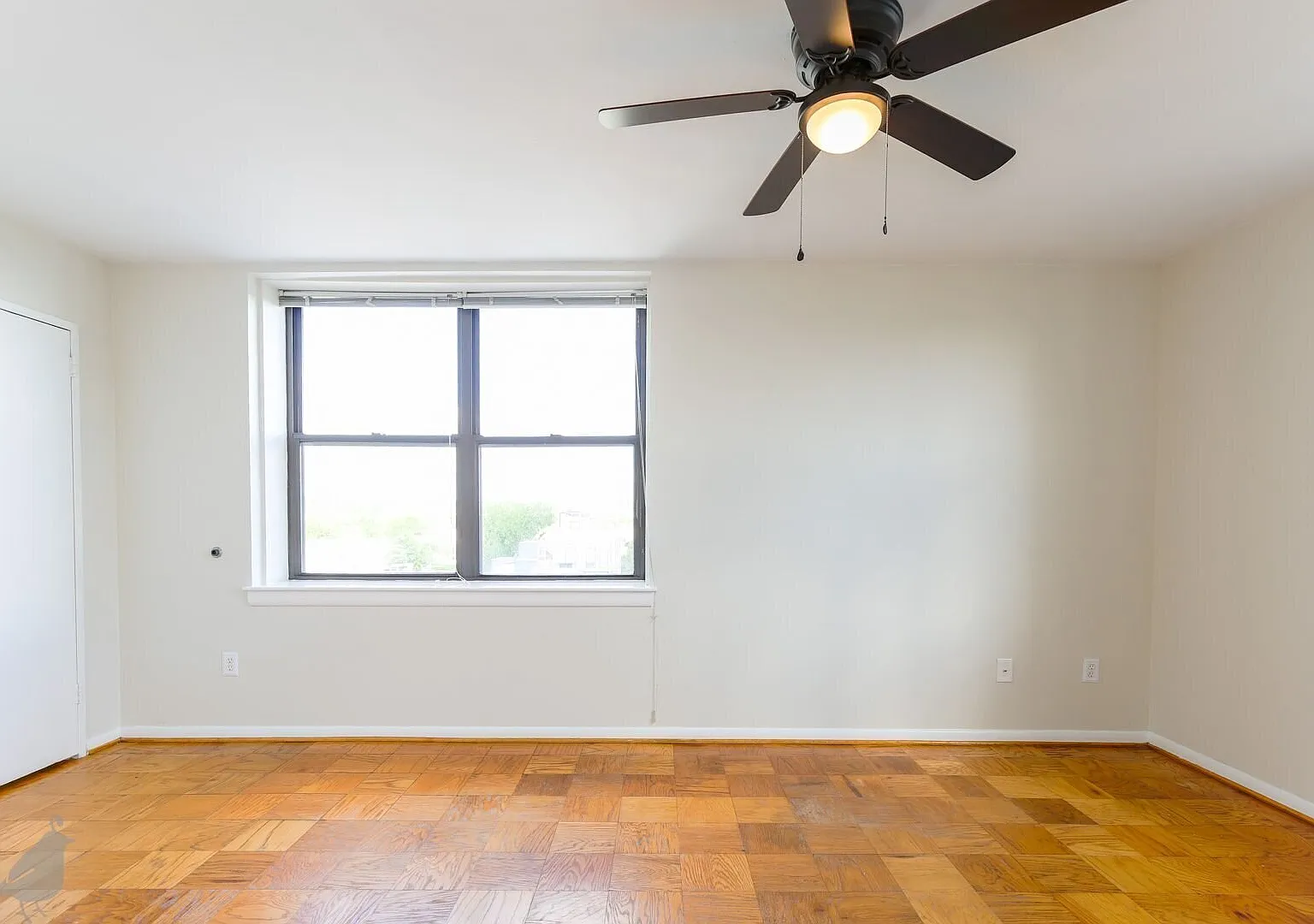 Perfect Petworth Pad with Parking! — Photo 1