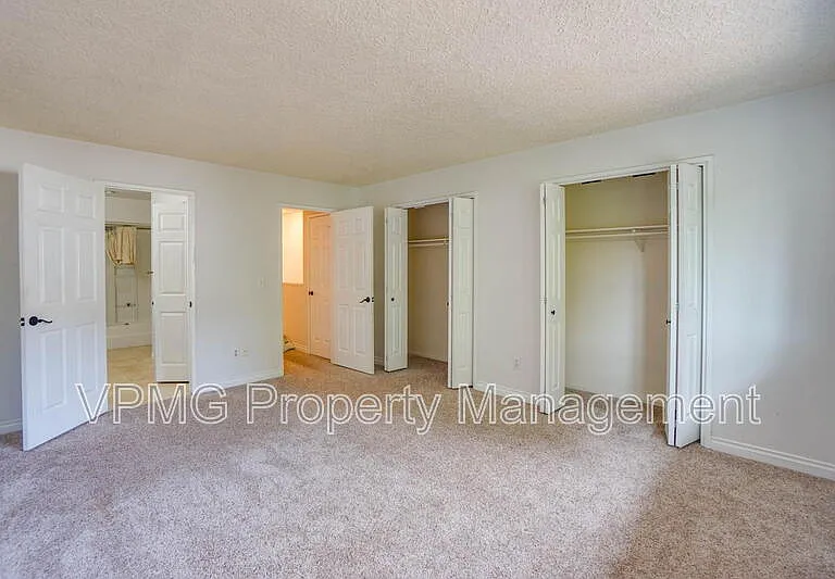 13848 NW 10th Ct #C — Photo 24
