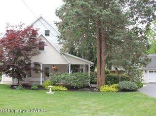 126 Machell Ave, Dallas, PA 18612