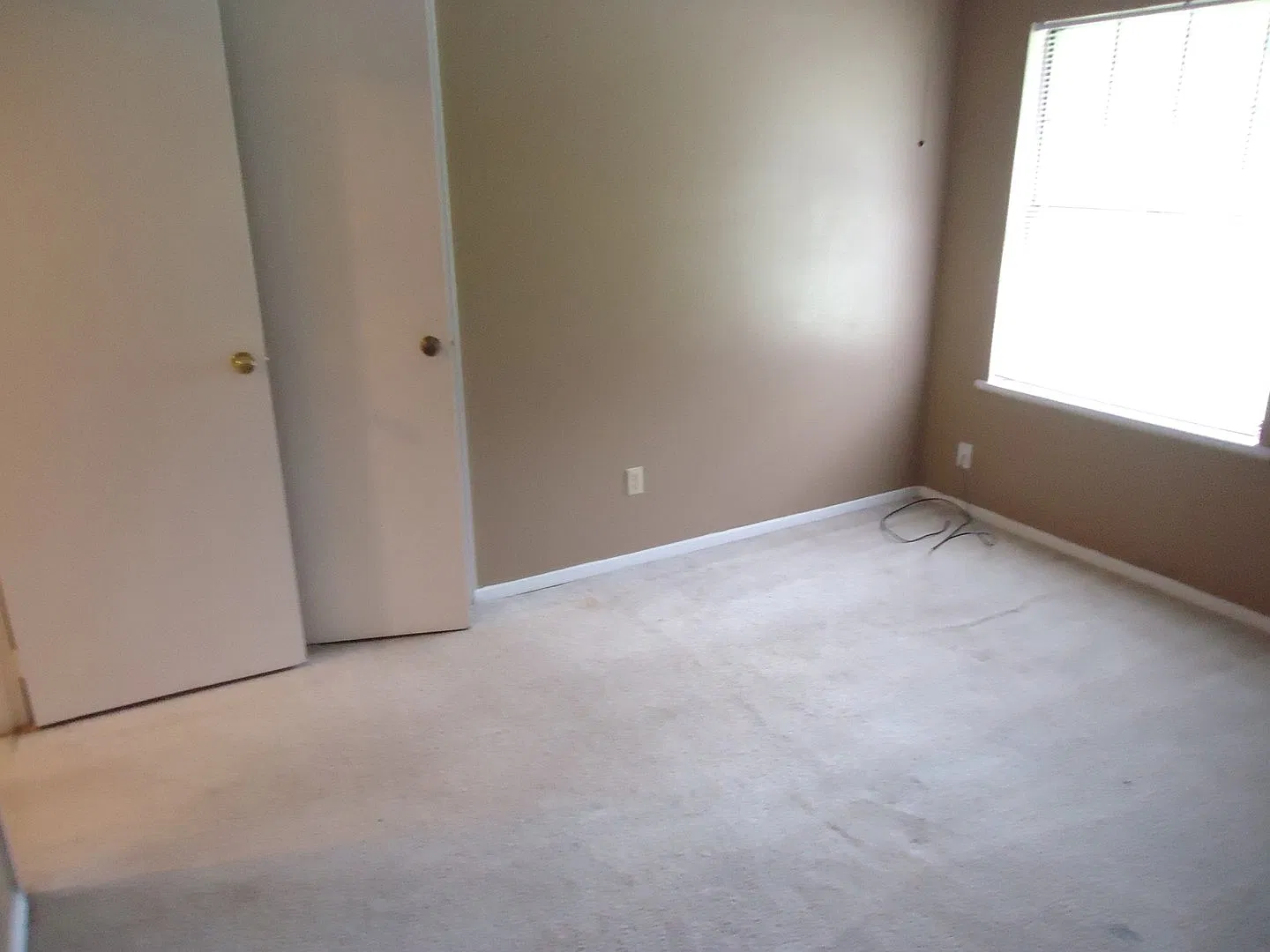 401 Knollwood — Photo 2