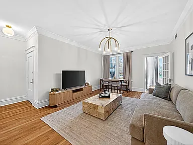 5394 Pershing Ave #1W — Photo 3