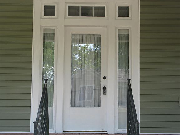 5th image of 511 Lincoln Ave N