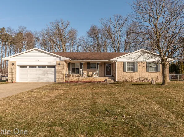 1340 N Alstott Dr, Howell, MI 48843