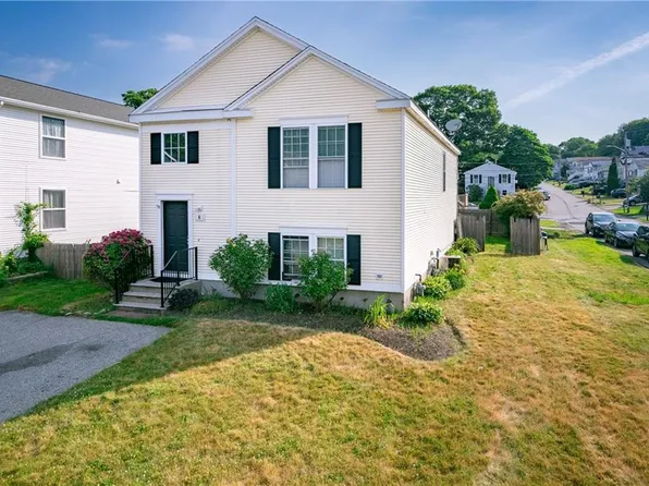 6 Plant St, Cumberland, RI 02864