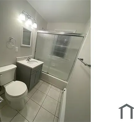 16 Clarmore Dr #2A — Photo 1