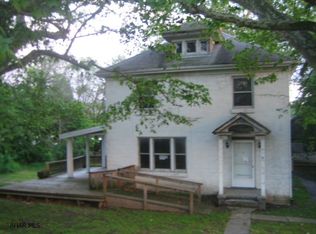 440 E Main St, Everett, PA 15537